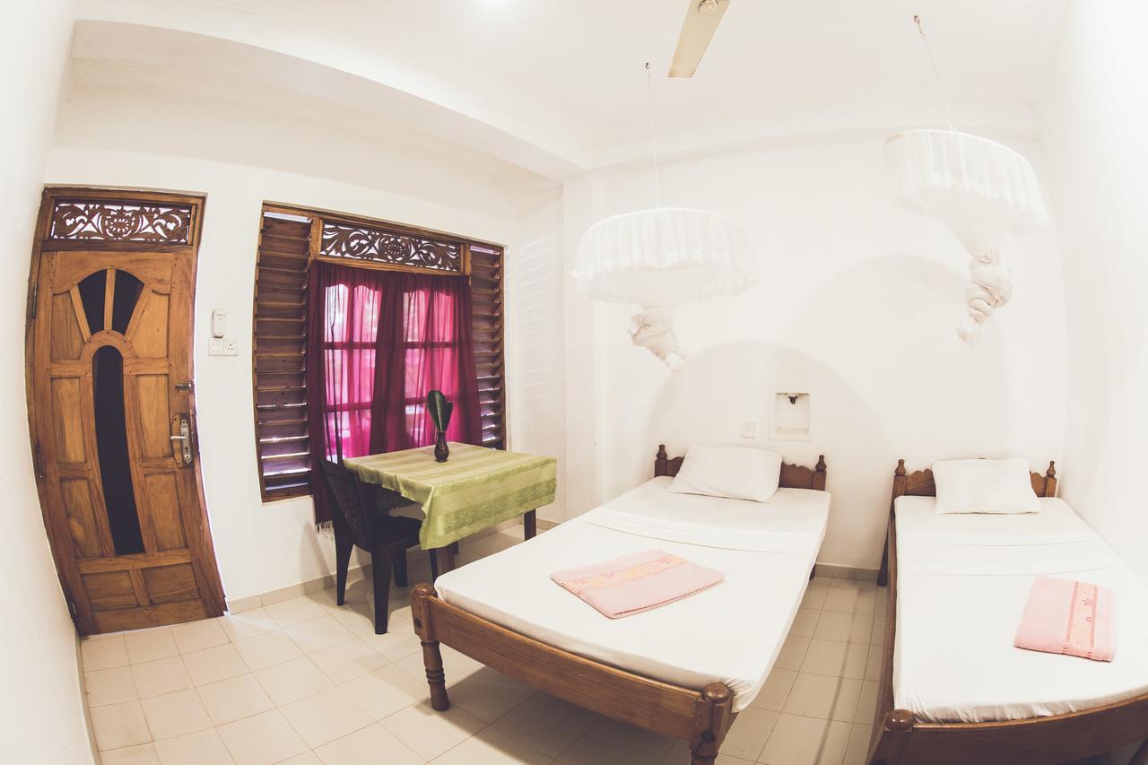 Rupa'S Hotel Arugam Bay Exterior photo