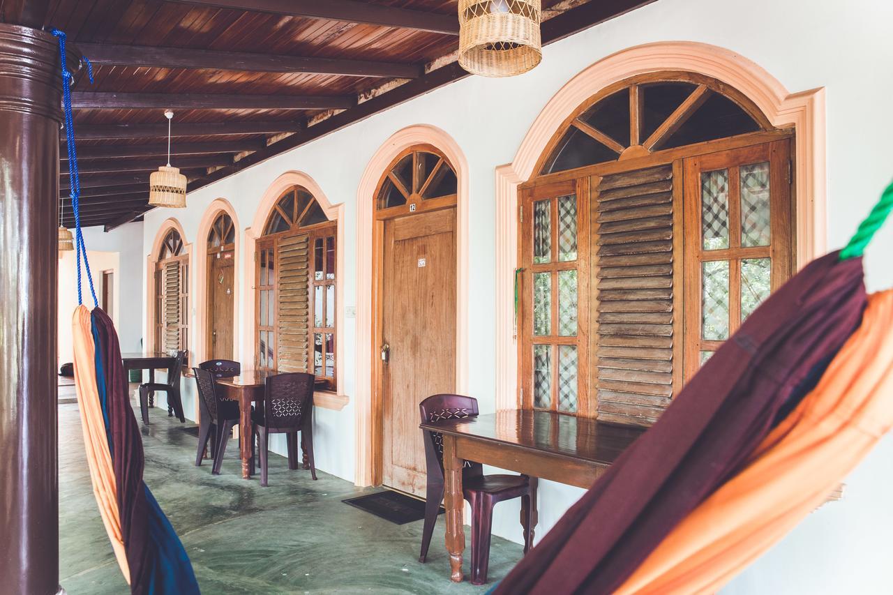 Rupa'S Hotel Arugam Bay Exterior photo